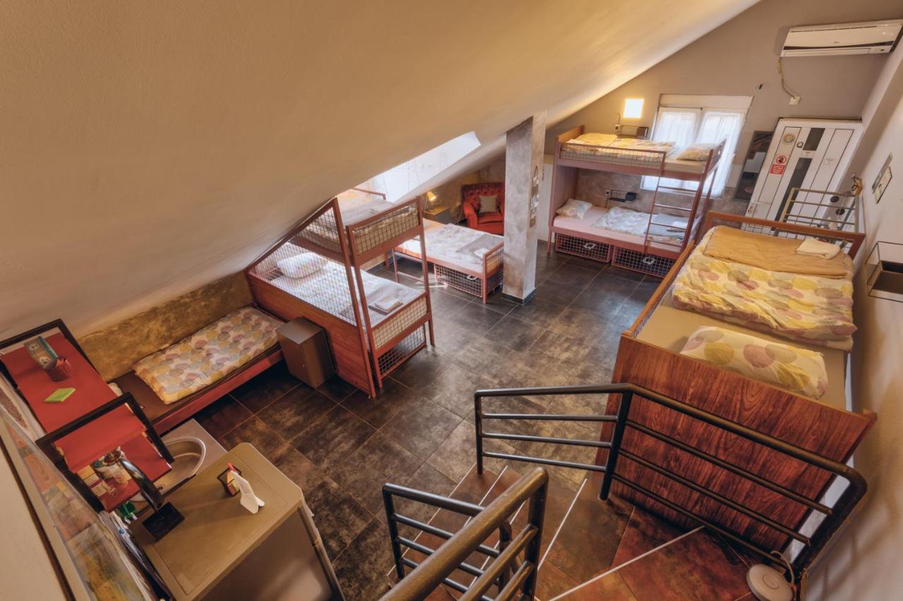 Q Podgorica Beds,Rooms And More Extérieur photo